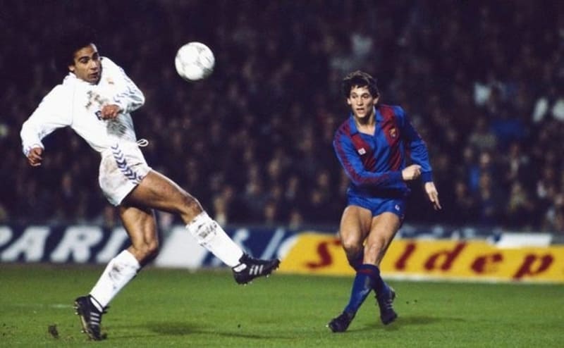 Gary Lineker ghi 67 bàn cho Tottenham giúp đội giành FA Cup 1991