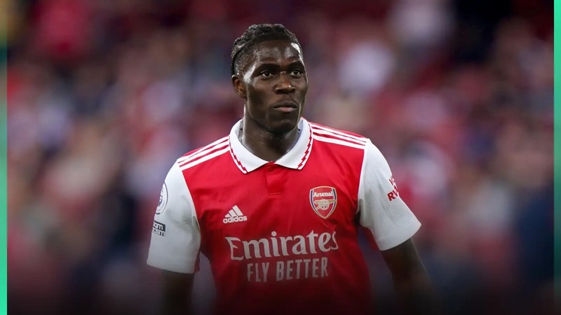 Amadou Onana sở hữu chiều cao lợi thế lên đến 1m95