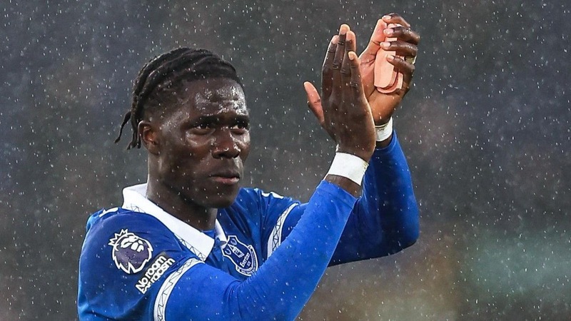 Chân sút trẻ trở thành nhân tố quan trọng của Everton tại Premier League 