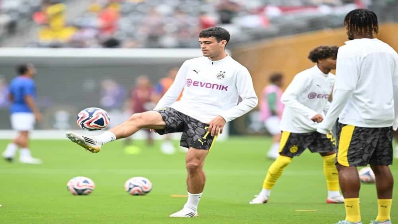 Chân sút trở thành cầu thủ trẻ nhất ghi bàn tại Bundesliga mùa giải 2019-2020