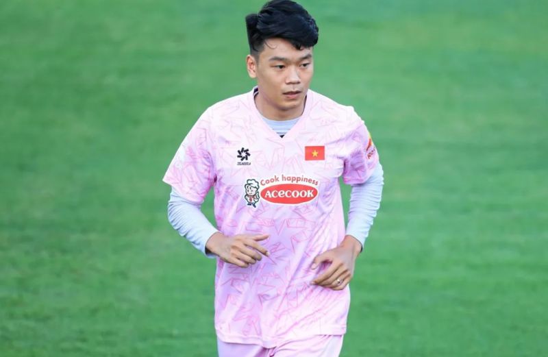 Nguyễn Thành Chung là trung vệ thép của CLB Hà Nội và Đội tuyển Việt Nam với lối chơi chắc chắn, bản lĩnh