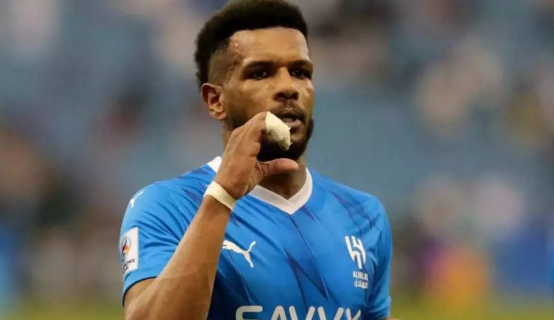 Ali Al-Bulaihi là trung vệ Ả Rập Saudi nổi bật với lối chơi mạnh mẽ và chắc chắn