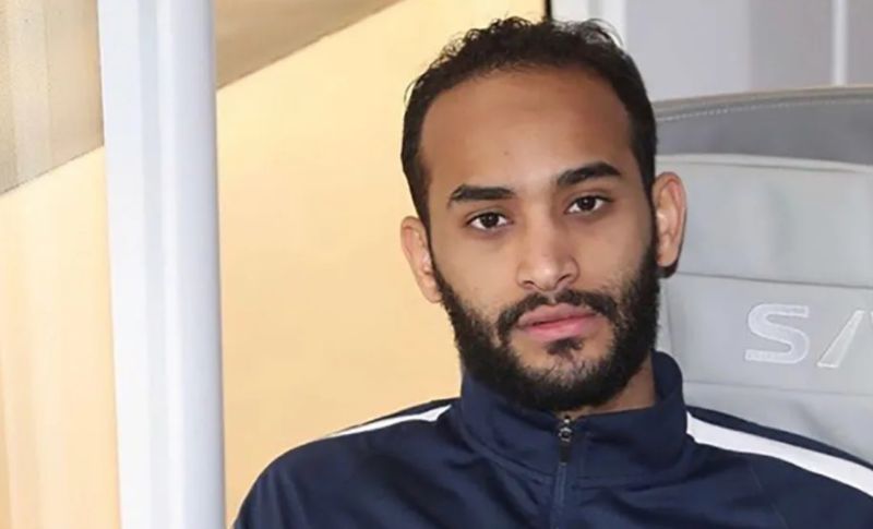 Anh gắn bó nhiều năm cùng Al Hilal và giành được nhiều danh hiệu lớn