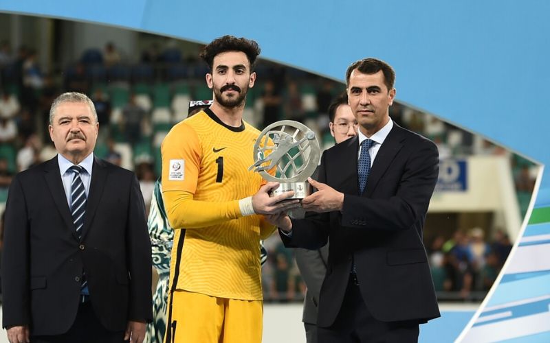 Anh luôn mang đến cho hàng thủ một sự chắc chắn và có tổ chức 