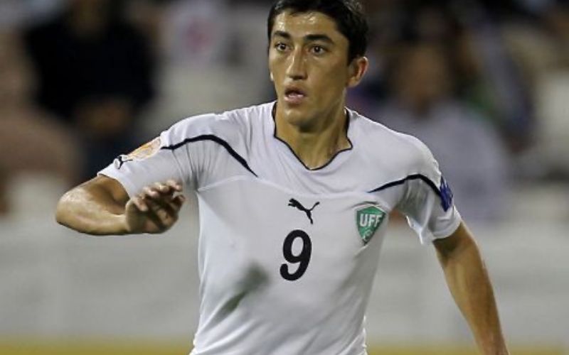 Odil Ahmedov nổi bật với nhãn quan chiến thuật sắc bén 