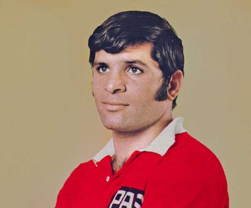 Parviz Ghelichkhani là huyền thoại bóng đá Iran, nổi bật với kỹ thuật xuất sắc