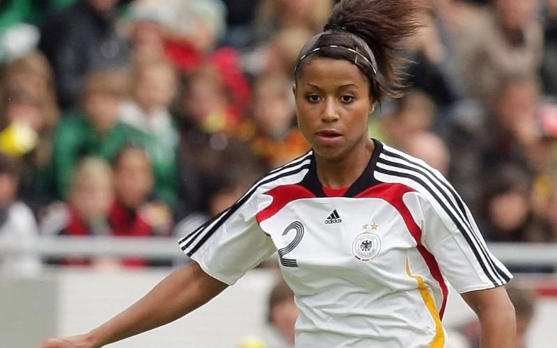 Nicole Banecki là cái tên quen thuộc của người hâm mộ bóng đá nước Đức 