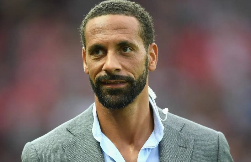 Sau khi giải nghệ, anh tiếp tục truyền cảm hứng với vai trò bình luận viên bóng đá